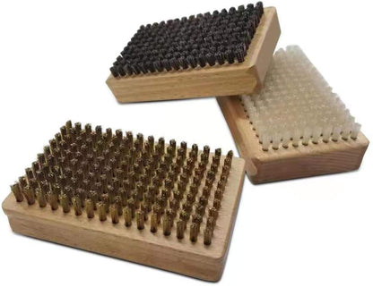 IGOSKI 3 Piece/lot Ski Brush 1 Horsehair Brush, 1 Nylon Brush, 1 Brass Brush Size 4.6 * 2.9 * 1.36 Inch, Weight 5.3 Oz